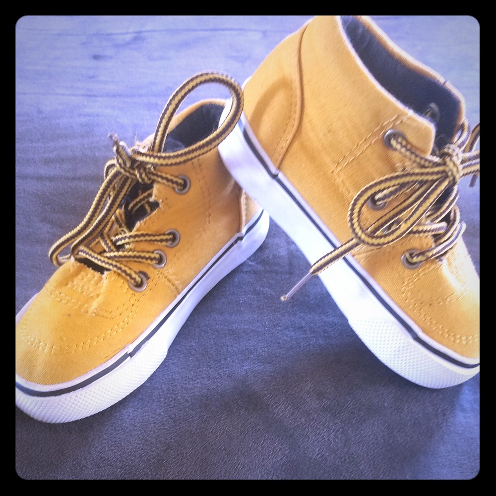 🚫SOLD🚫Children's Canvas High tops